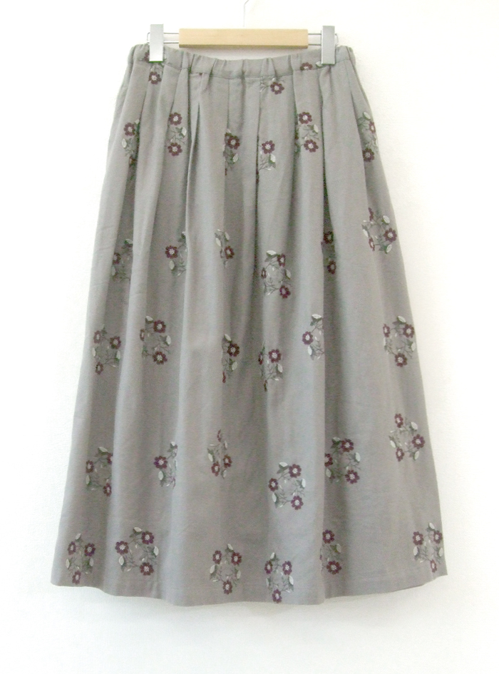 サークル刺繍タックスカート ELLIFE ONLINE SHOP