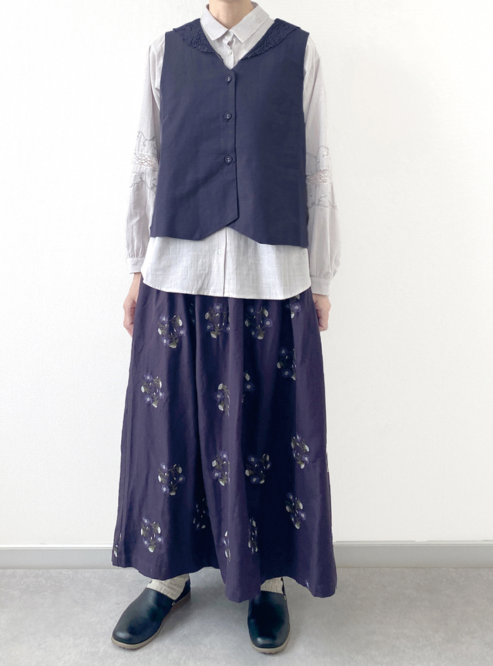 サークル刺繍タックスカート ELLIFE ONLINE SHOP